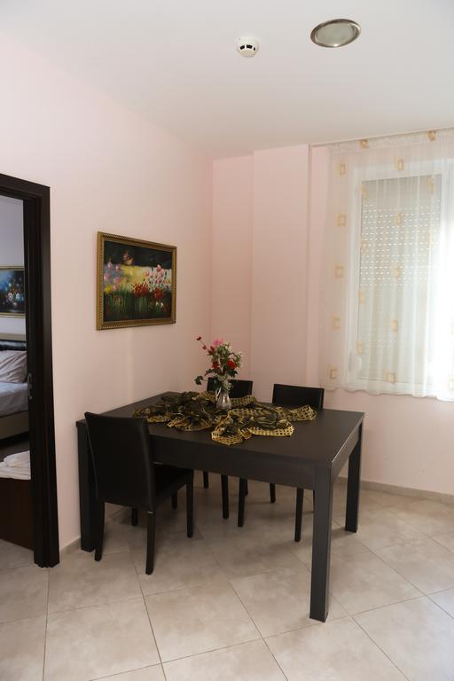 Hotel & Restaurant Ida Kŭrdzhali エクステリア 写真