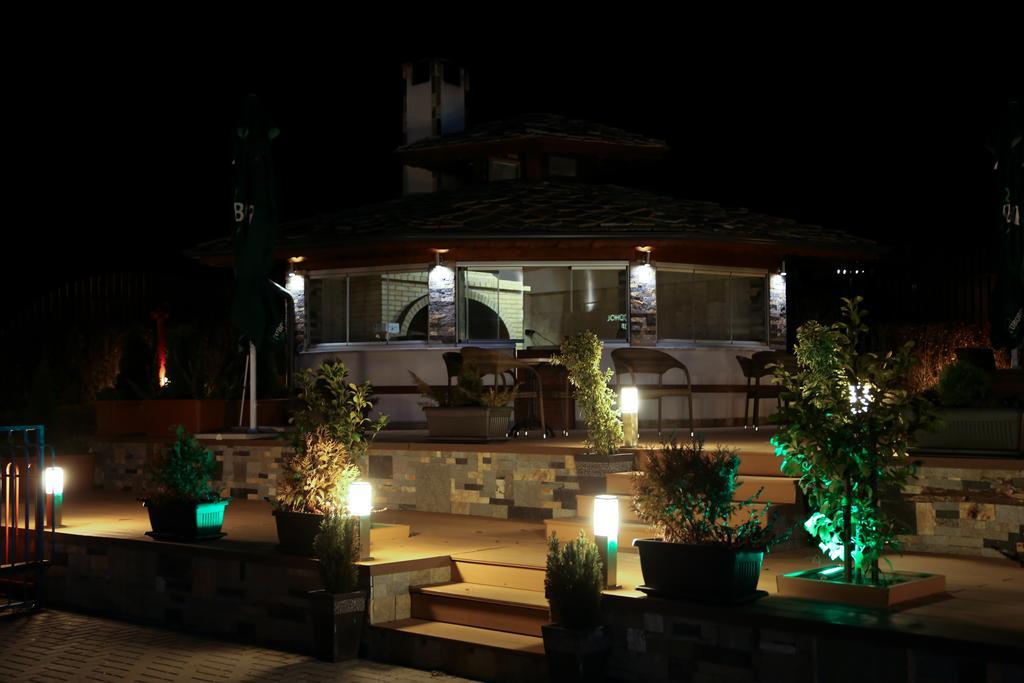 Hotel & Restaurant Ida Kŭrdzhali エクステリア 写真